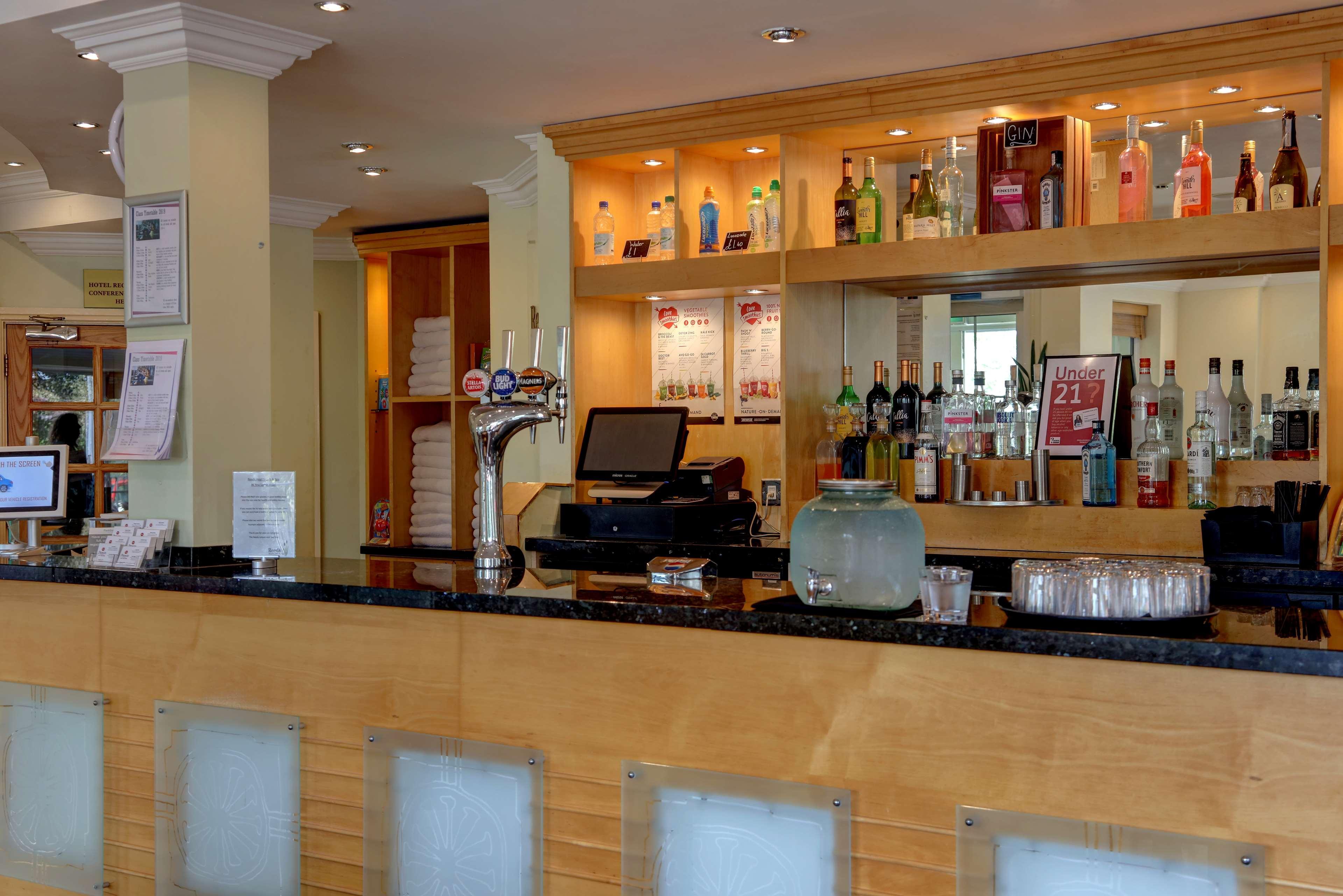 Отель Crowne Plaza East Midlands Airport By Ihg Дерби Экстерьер фото