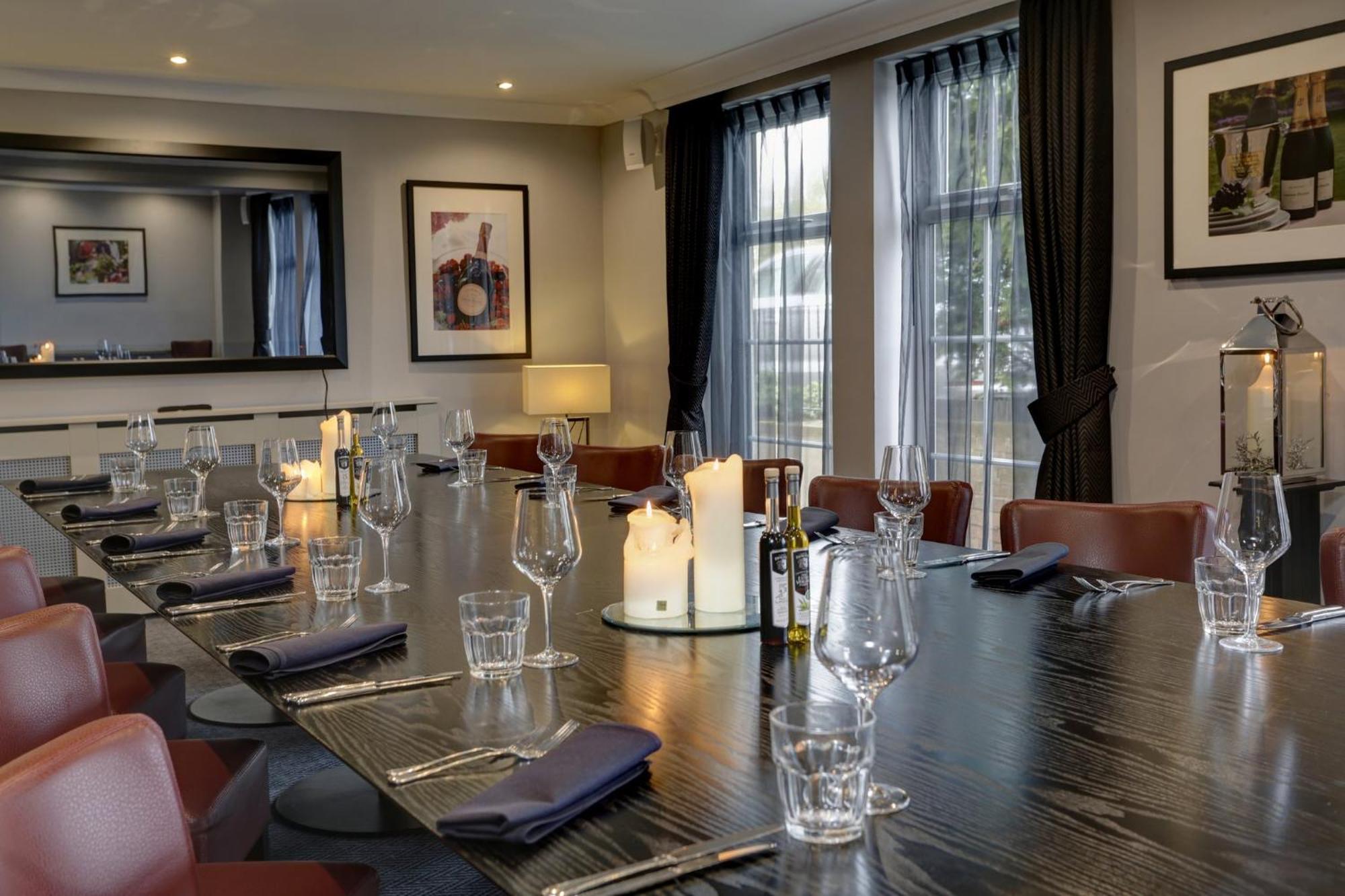 Отель Crowne Plaza East Midlands Airport By Ihg Дерби Экстерьер фото
